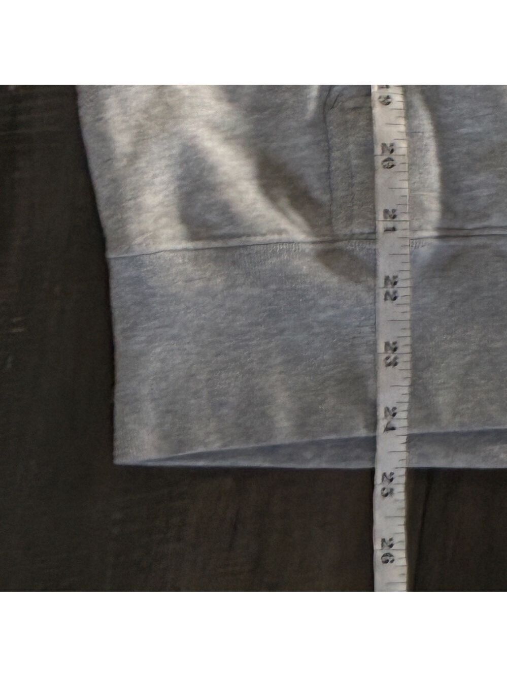 Peanuts Snoopy’s Surf Shop Hawaii Gray Sweatshirt - Size Medium - Picture 11 of 12